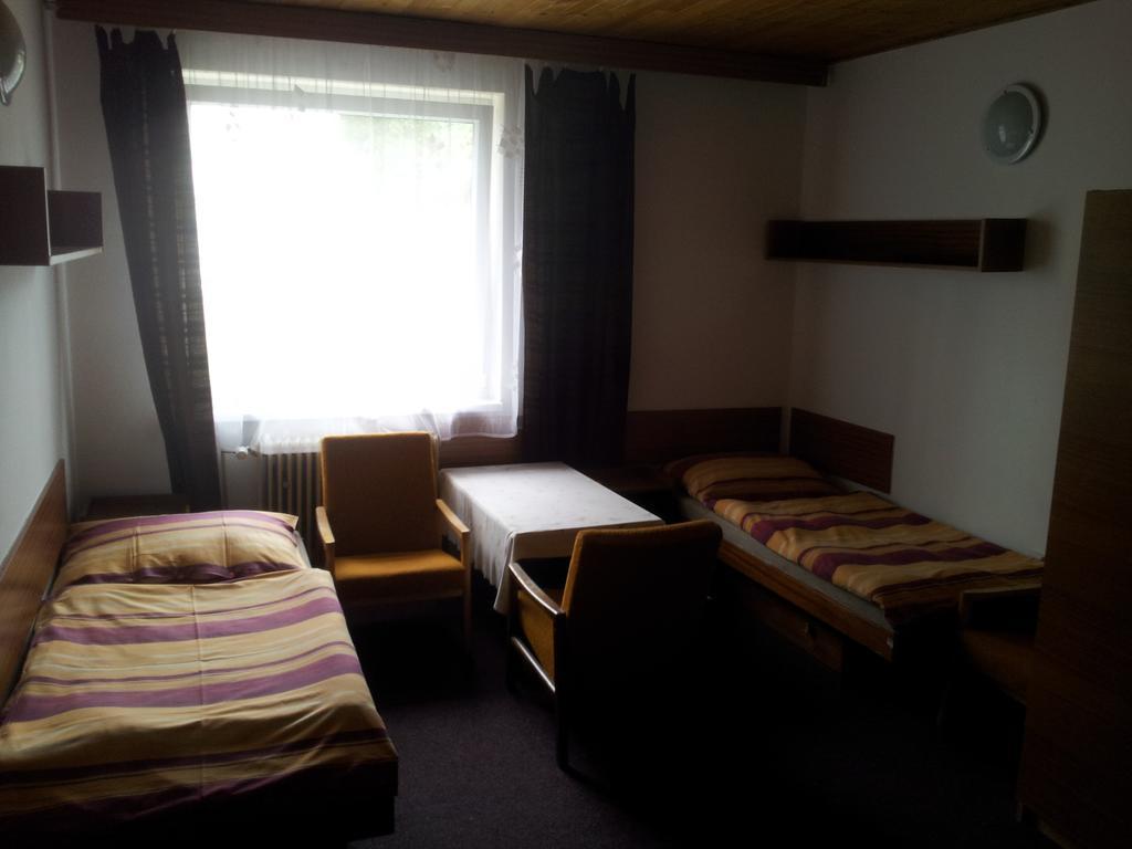 Penzion Tenis Poděbrady Kamer foto