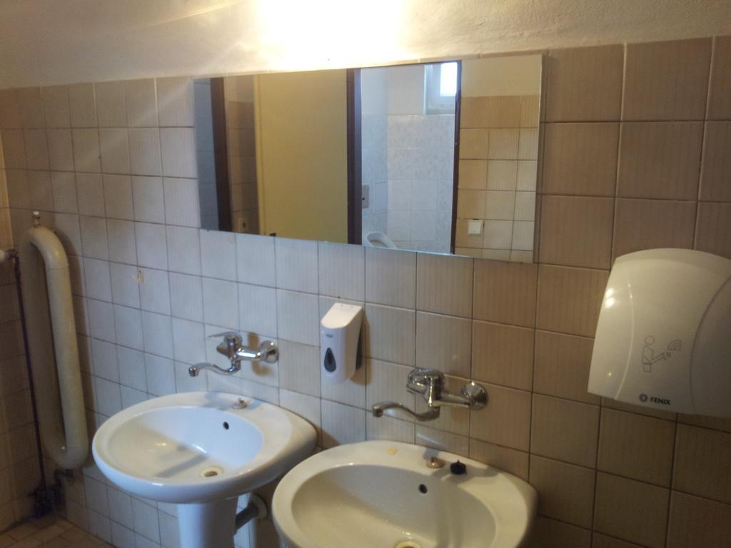 Penzion Tenis Poděbrady Buitenkant foto