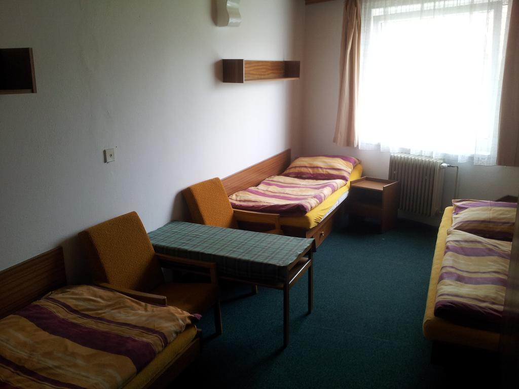 Penzion Tenis Poděbrady Kamer foto