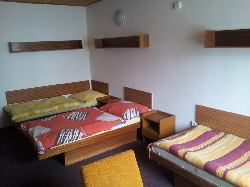 Penzion Tenis Poděbrady Kamer foto